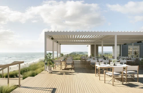 Moderne Strandterrasse mit Meerblick und eleganten Essbereichen